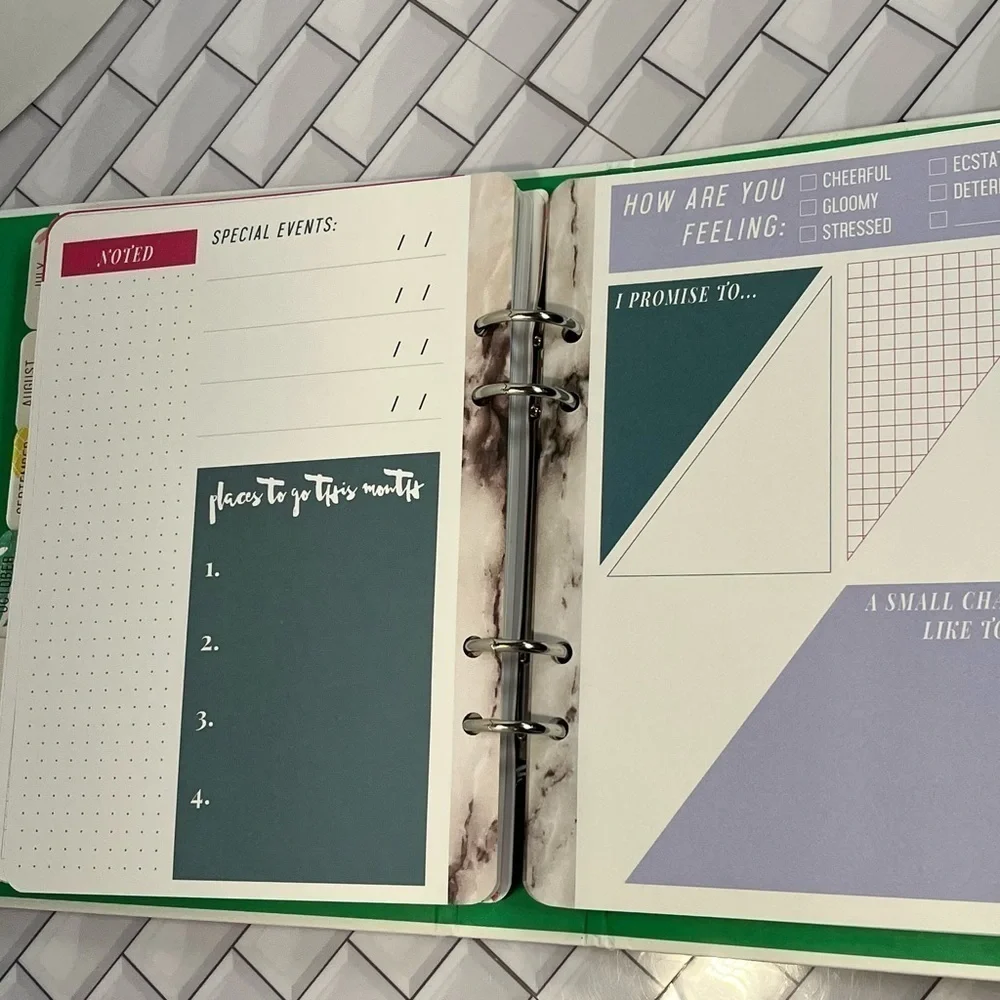 American Crafts Memory Planner Binder Office Stripes 7.75 x 8.75 x 1.68 inches